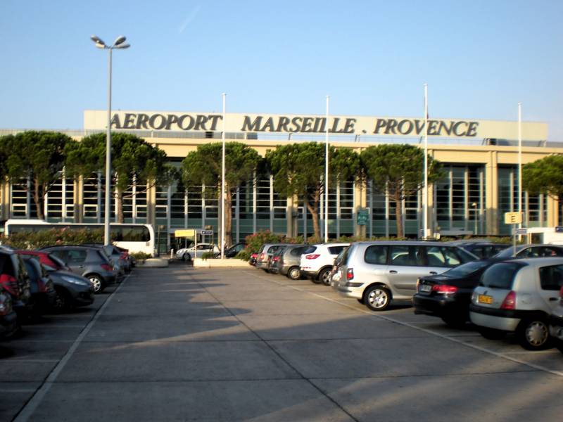 Où mettre sa voiture à Marseille pendant son séjour à l’étranger ?